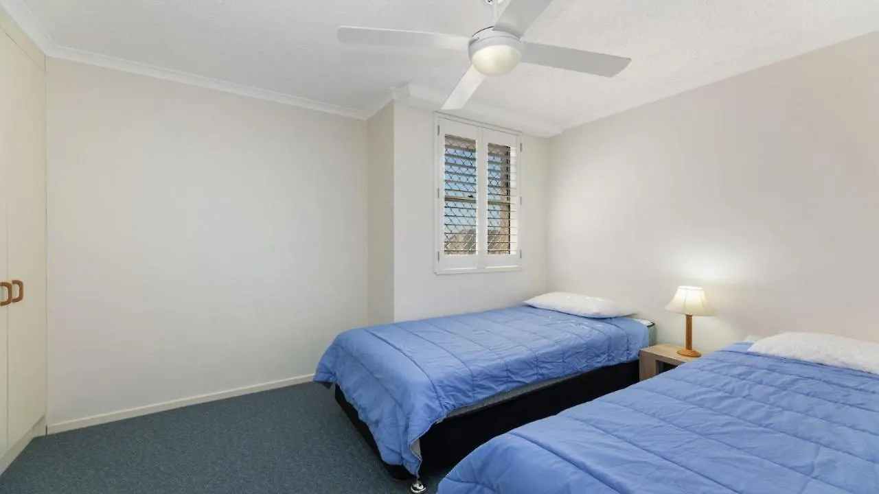 קלונדרה Kokomo Unit 10 Kings Beach Qld בית נופש