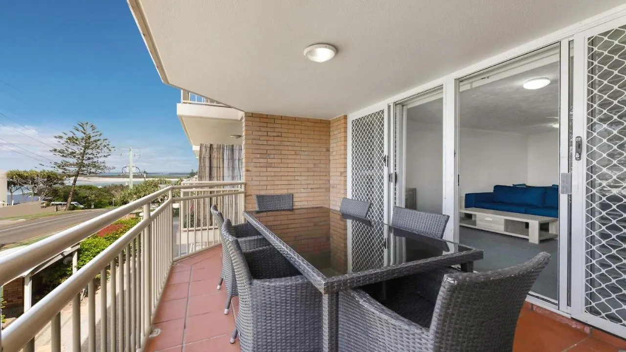 קלונדרה Kokomo Unit 10 Kings Beach Qld 0*,